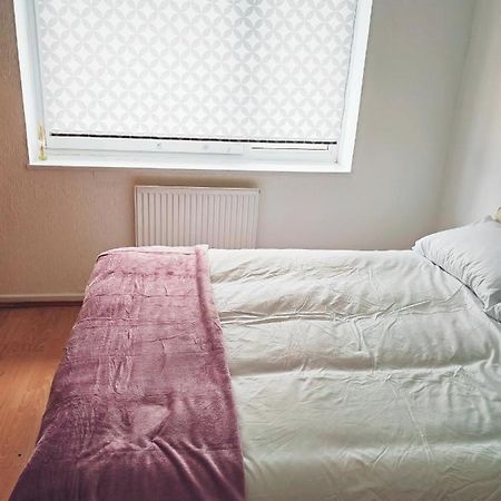 Holiday Home Μάντσεστερ Εξωτερικό φωτογραφία