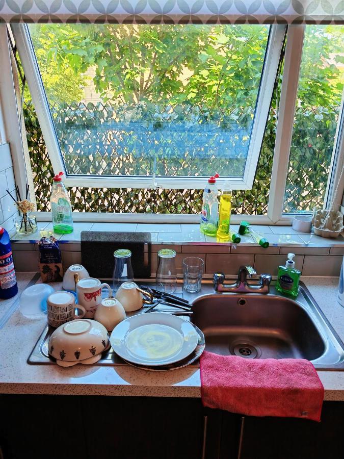 Holiday Home Μάντσεστερ Εξωτερικό φωτογραφία